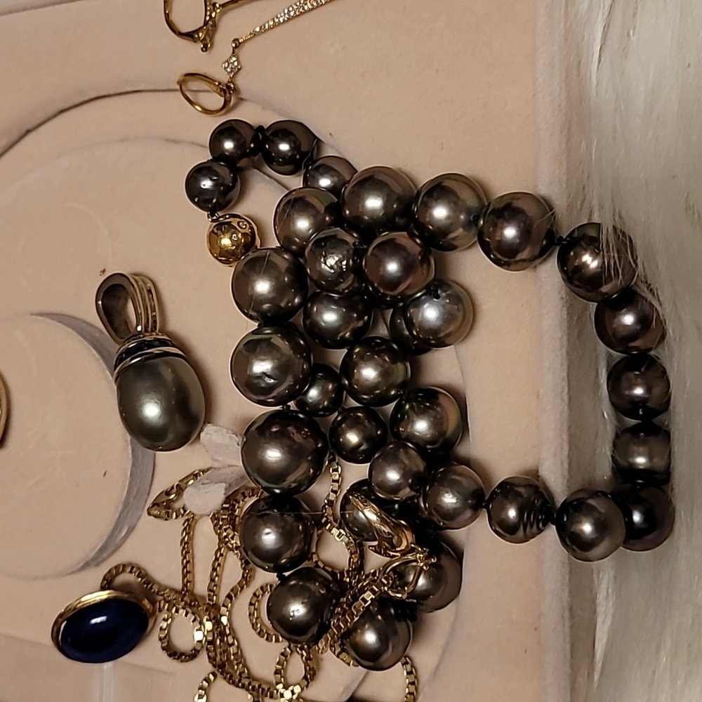 18k Solid Gold,Blue Sappire And Huge Pearl Pendant - Picture 4 of 4